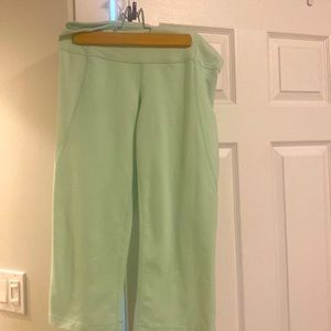 Lululemon capris